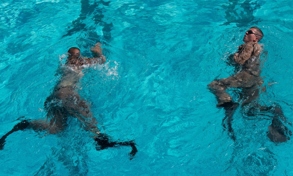 Coming up for air: Marines challenged by scout swimmer course
