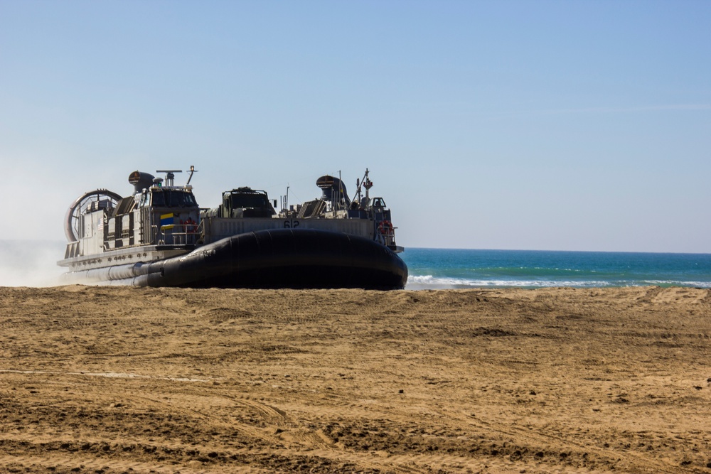 Marines, Sailors Hit the Beaches Ready to Roll