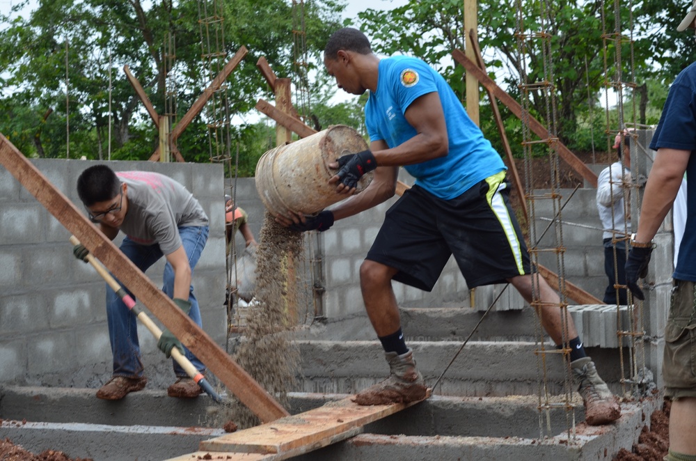 JTF-Bravo helps Habitat for Humanity, Honduras