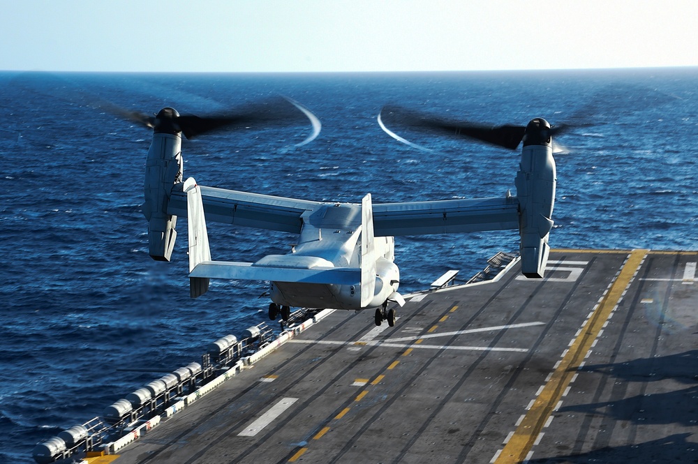Osprey takes off aboard USS Peleliu