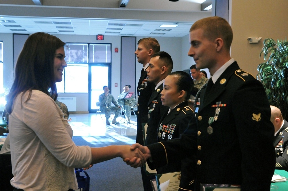 USARAK Recognizes Stryker Soldiers of Excellence
