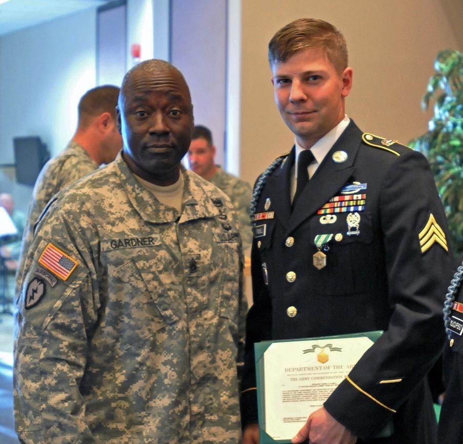 USARAK Recognizes Stryker Soldiers of Excellence