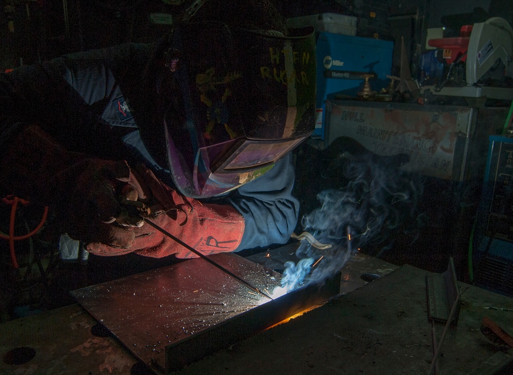 USS Carl Vinson machine shop activity