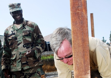 UNMEER delegation visits US Ebola response operations in Liberia