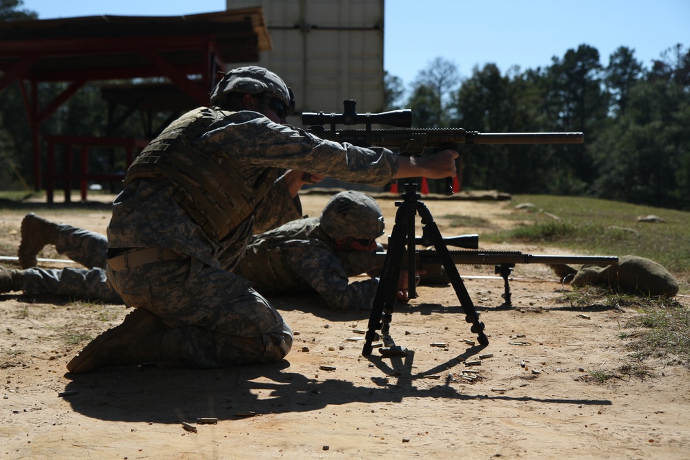 Vanguards compete for top shot in 2014 International Sniper Competition