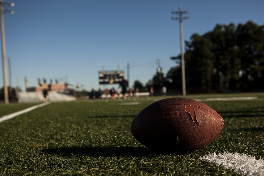 Marines, sailors compete in annual ‘Turkey Bowl’