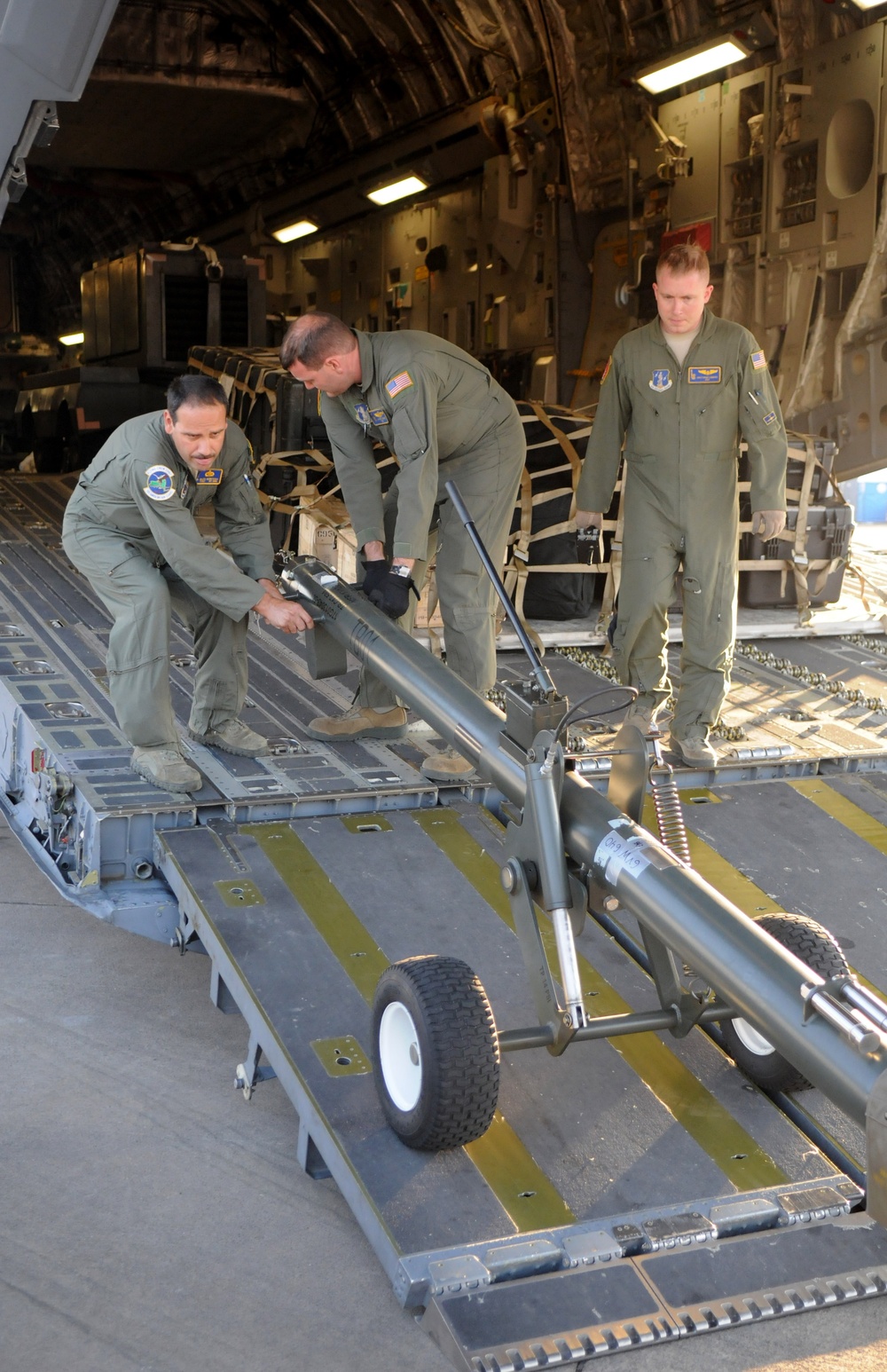 New York ANG C-17 arrives in South Africa for African Aerospace and Defence Expo 2014