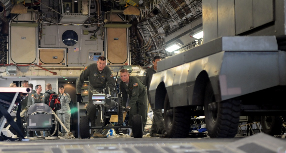 New York ANG C-17 arrives in South Africa for African Aerospace and Defence Expo 2014