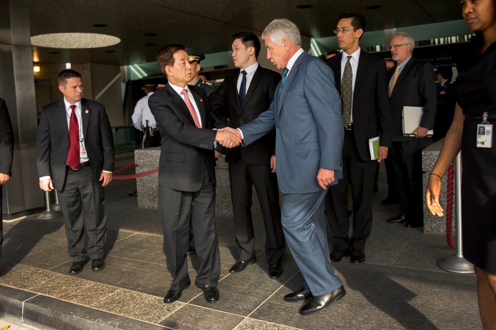 SD meets with secretary of state and ROK officials