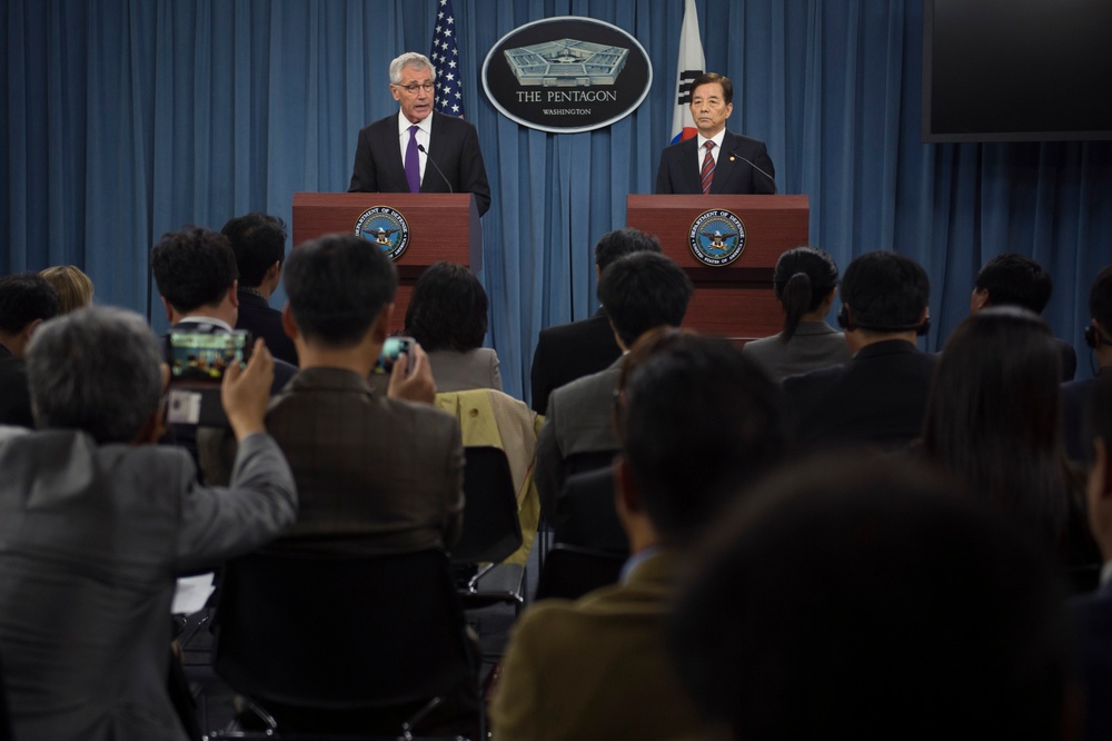 Hagel joint press brief with ROK Minister of National Defense