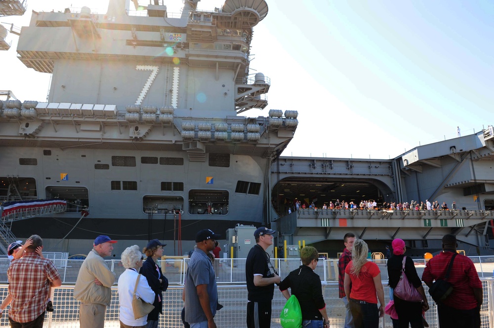 USS Theodore Roosevelt tour