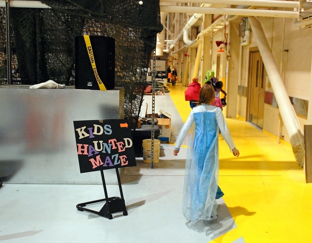 Halloween fun at Fort Wainwright’s Hangar 5