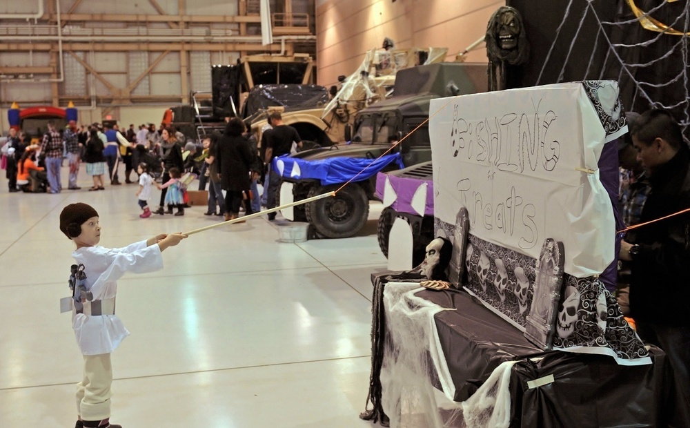 Halloween fun at Fort Wainwright’s Hangar 5