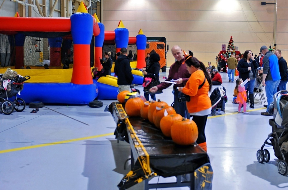 Halloween fun at Fort Wainwright’s Hangar 5