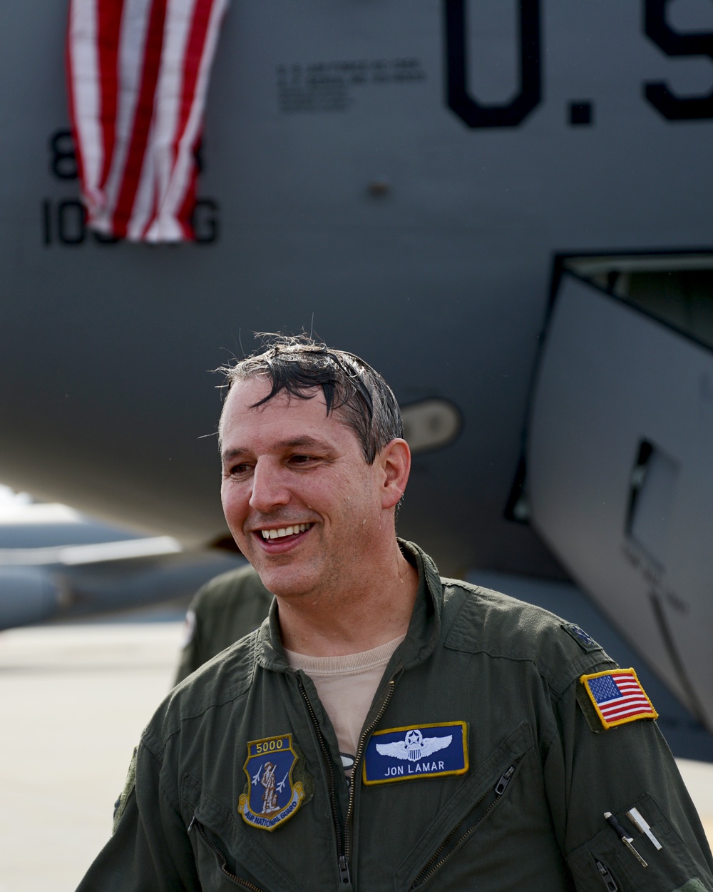 DVIDS - Images - Lt. Col Jonathan Lamar completes fini flight [Image 3 ...