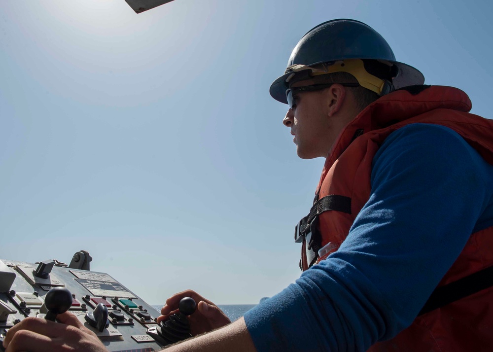 USS Dewey small boat exercise