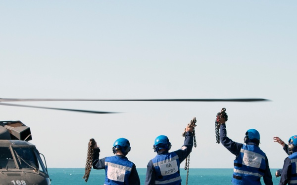 Deck landing qualification