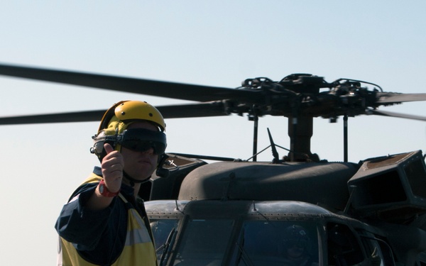Deck landing qualification