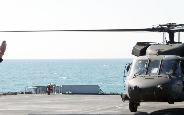 Deck landing qualification