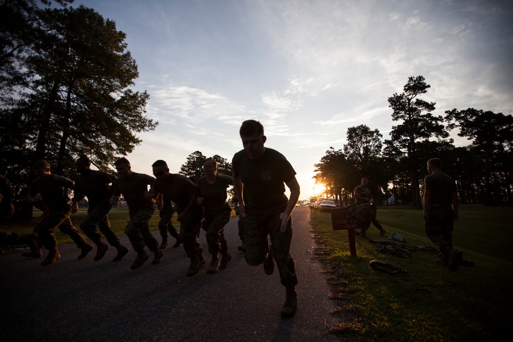 DVIDS - Images - SOI-East Combat Fitness Test [Image 7 of 29]