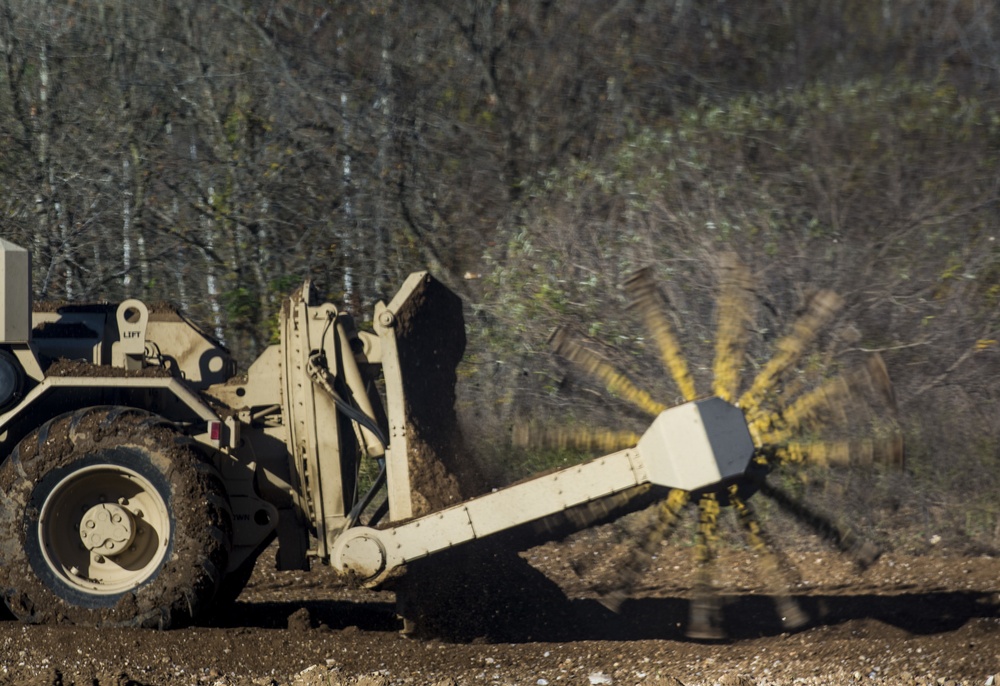 Army Reserve first to bring down hammers, strike through minefields