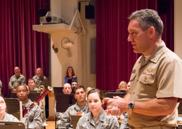 Joint Base commander visits the US Air Force Band