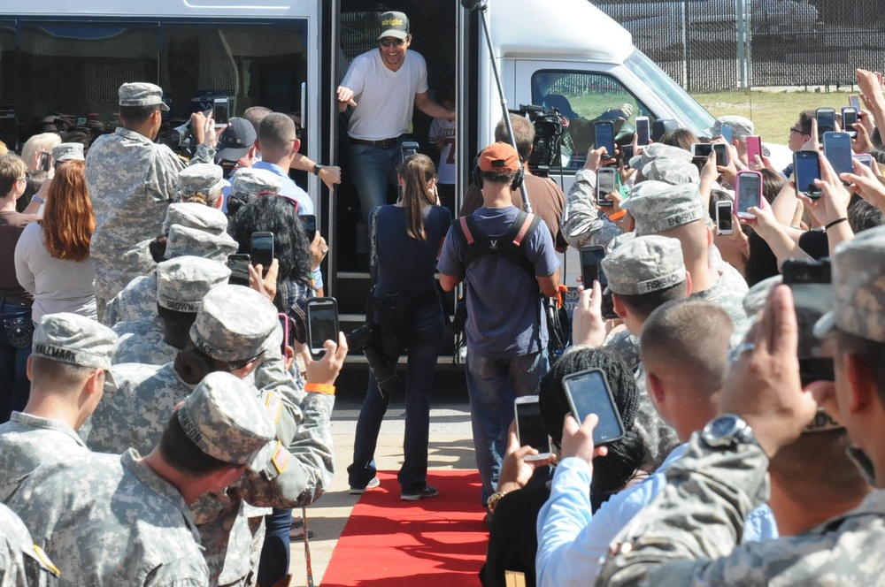 Matthew McConaughey visits Fort Hood for advance screening