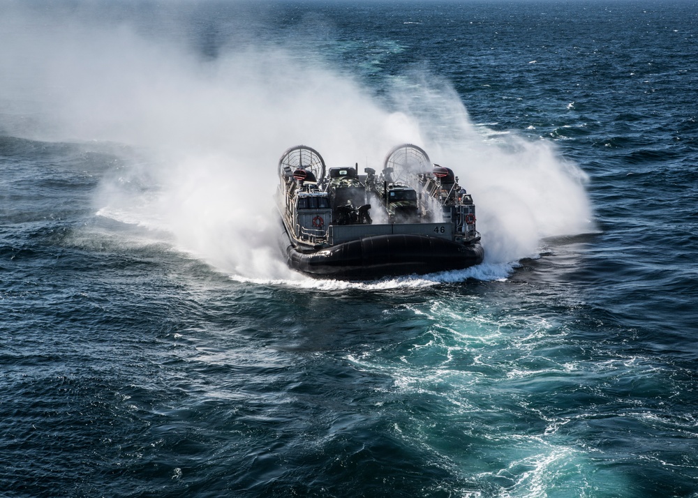 Landing Craft Air Cushioned (LCAC) during Exercise Bold Alligator 2014