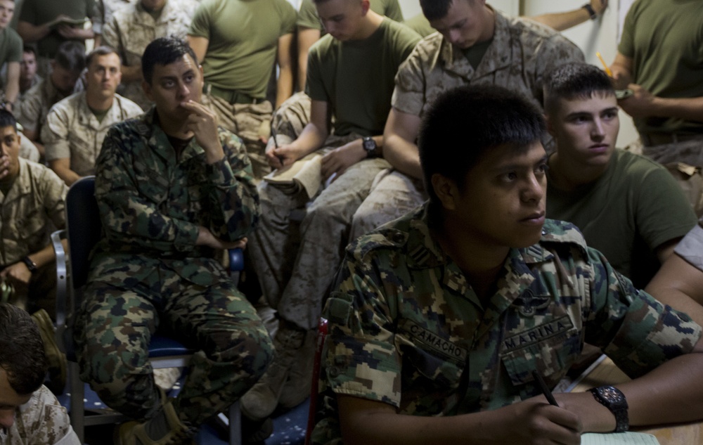 Mexican Marines take part in exercise Bold Alligator 2014