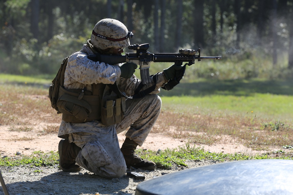 10th Marine Regiment conducts unknown distance range
