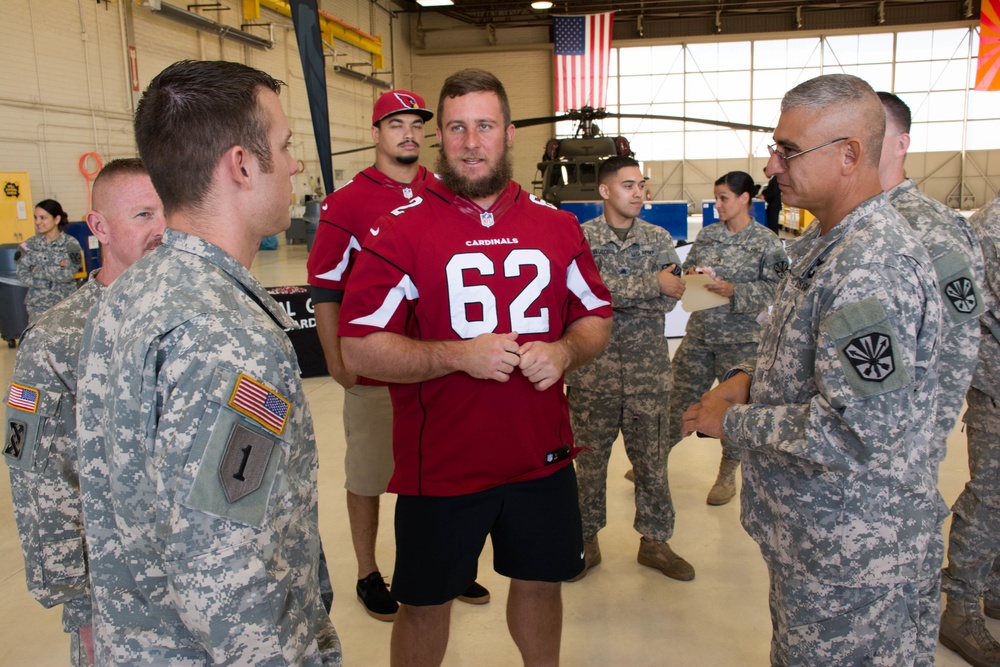 Arizona Guard opens hangar doors to Cardinals players