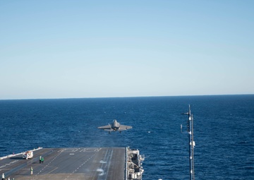 F-35C Lightning II conducts 1st carrier launch