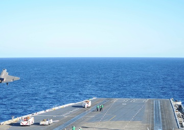 F-35C Lightning II conducts 1st carrier launch