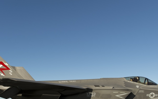 F-35C Lightning II conducts 1st carrier launch
