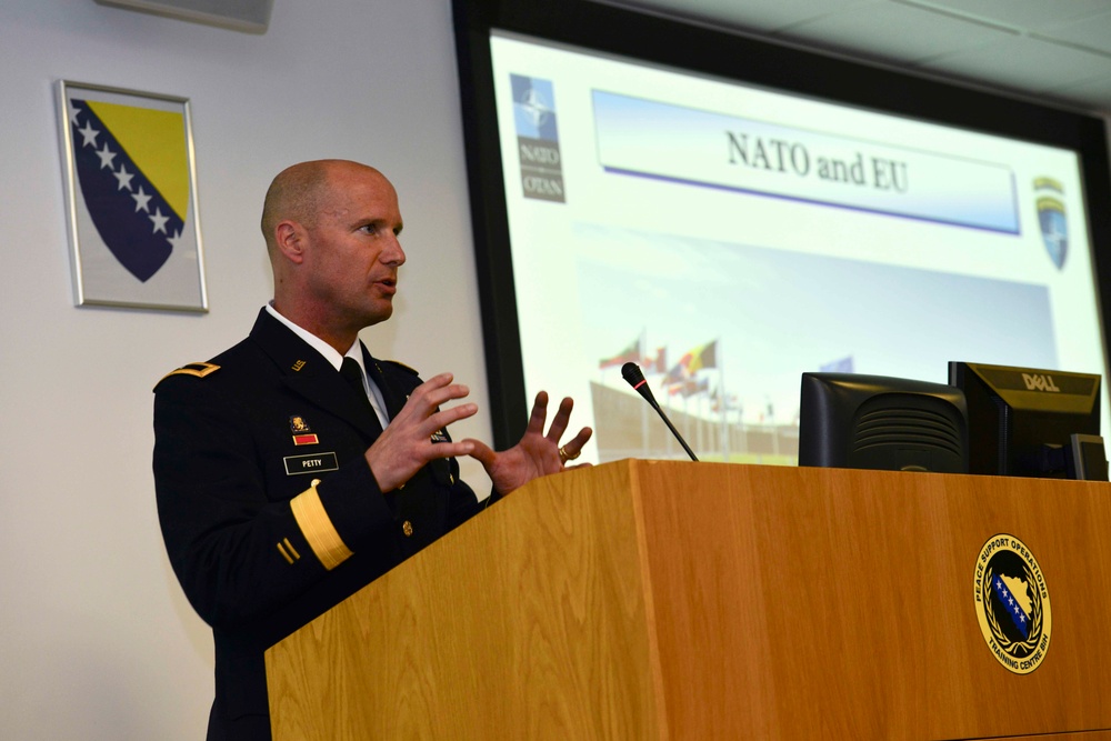 NATO HQ Sarajevo commander gives lecture on security, NATO strategy