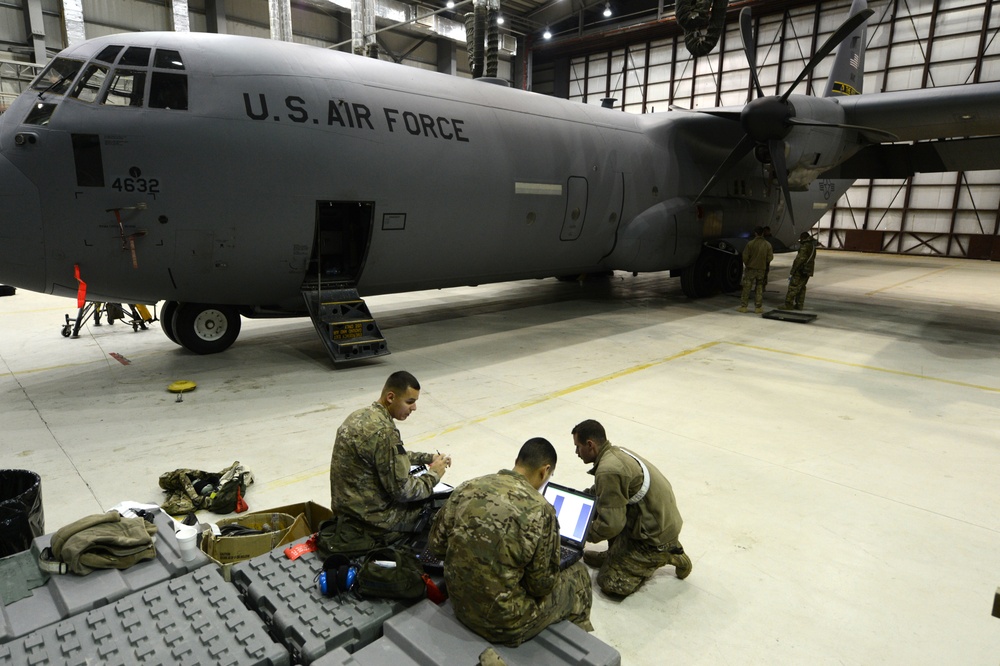 Maintainers keep C-130J Super Hercules flying in Afghanistan