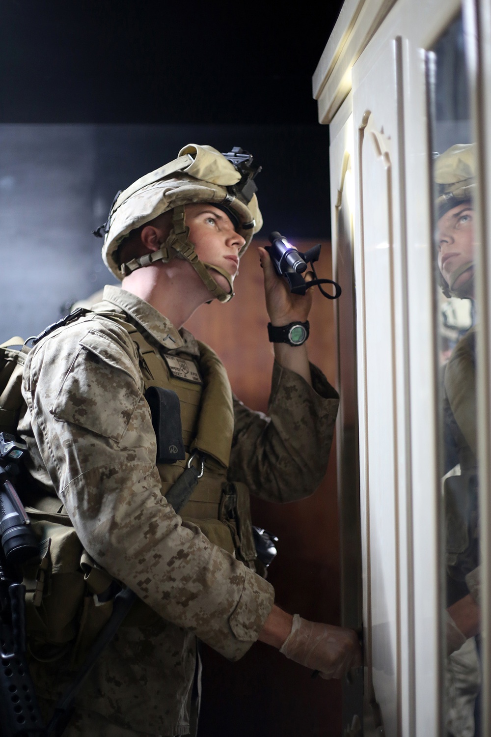 Echo Co. conducts battlefield search training