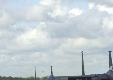 Strike Eagle pilot sharpens skills during Razor Talon