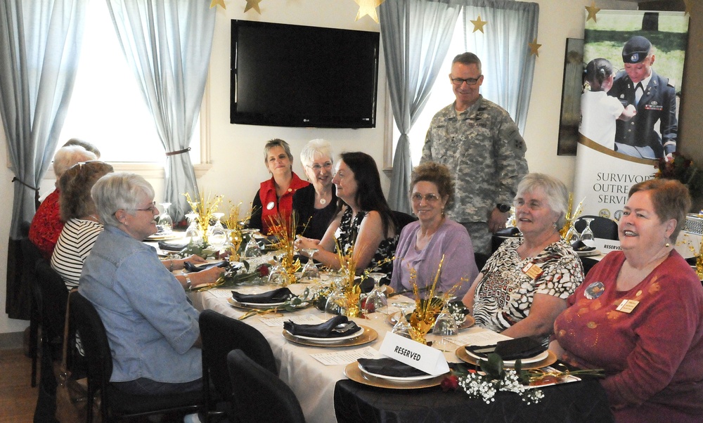 Luncheon honors Gold Star mothers