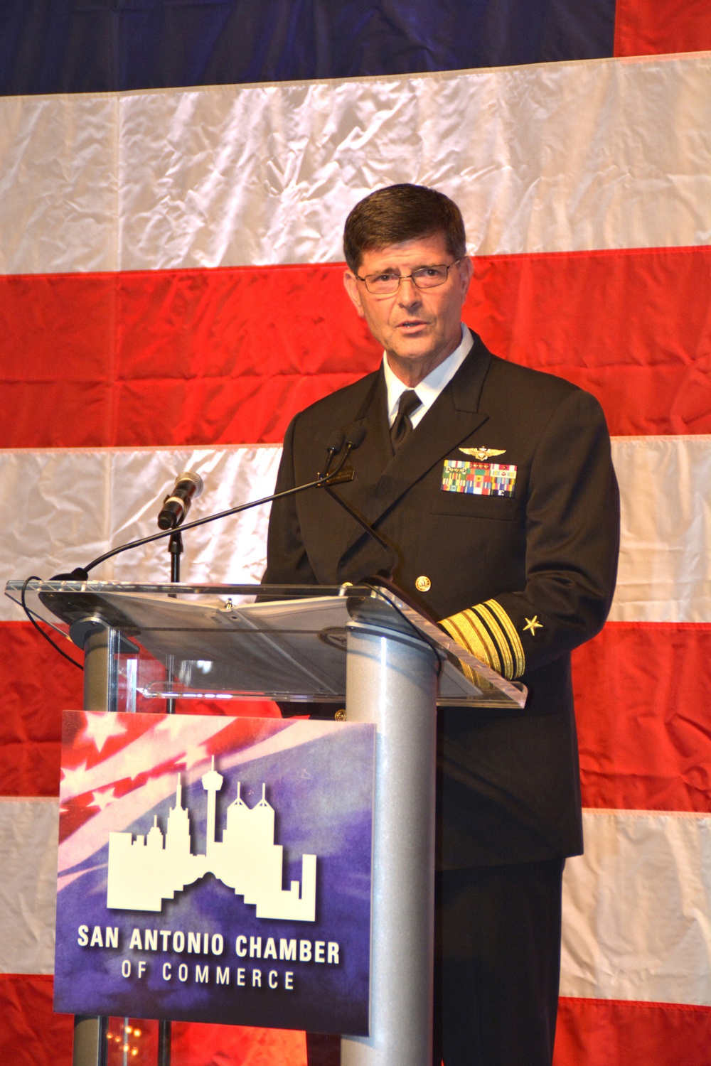 Chief of Naval Personnel speaks at Spirit of America Dinner