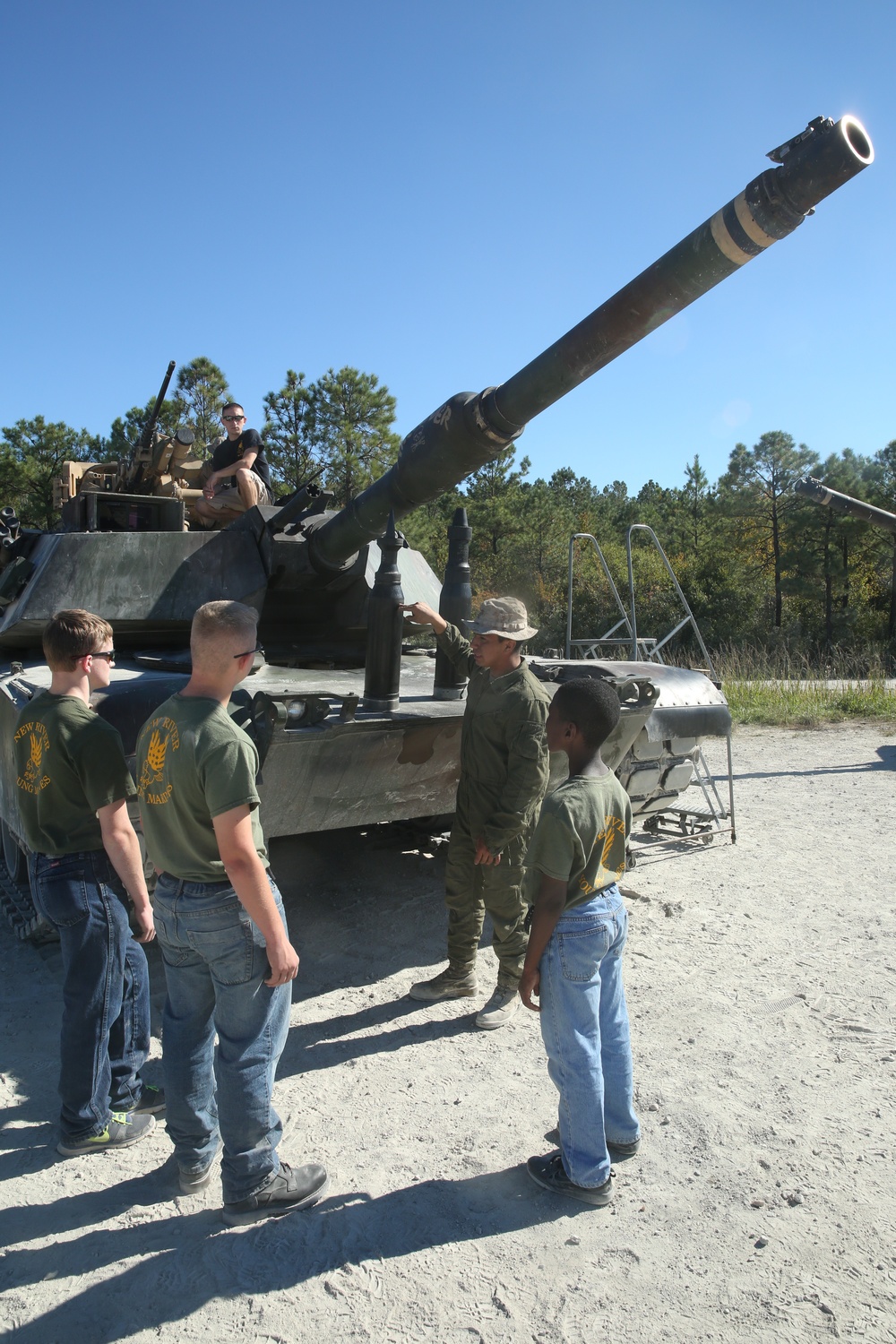 2nd Tank Battalion hosts Young Marines