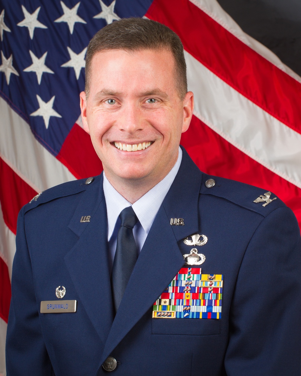 Official Portrait of Commander, 17th Training Wing Col. Michael H. Grunwald, U.S. Air Force