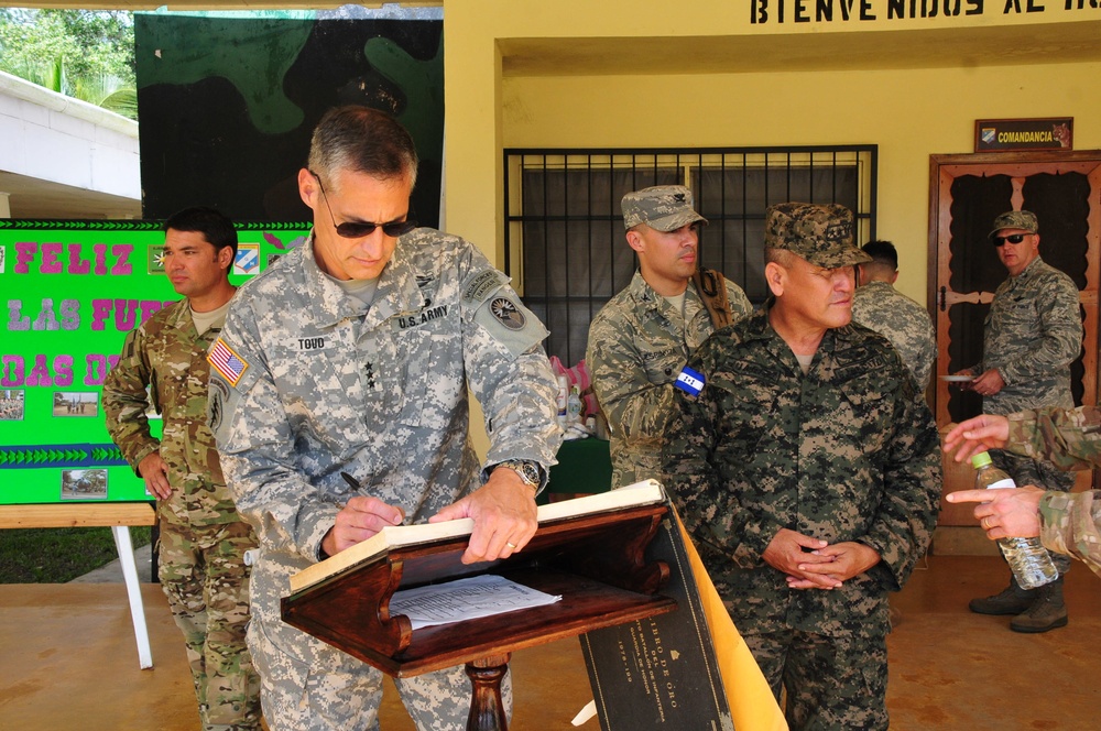 DVIDS - Images - US SOUTHCOM senior leaders visit Honduran military ...