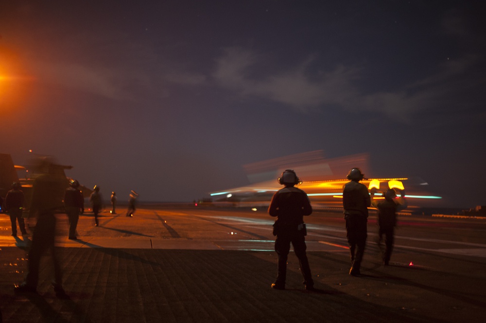 USS Carl Vinson night flight operations