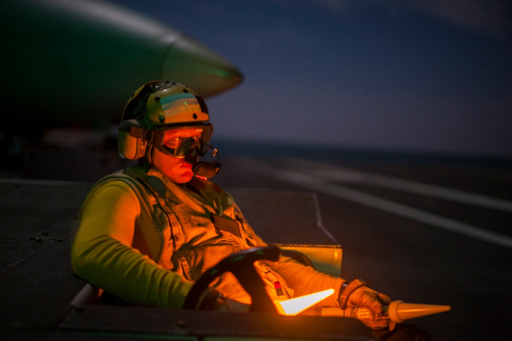 USS Carl Vinson night flight operations