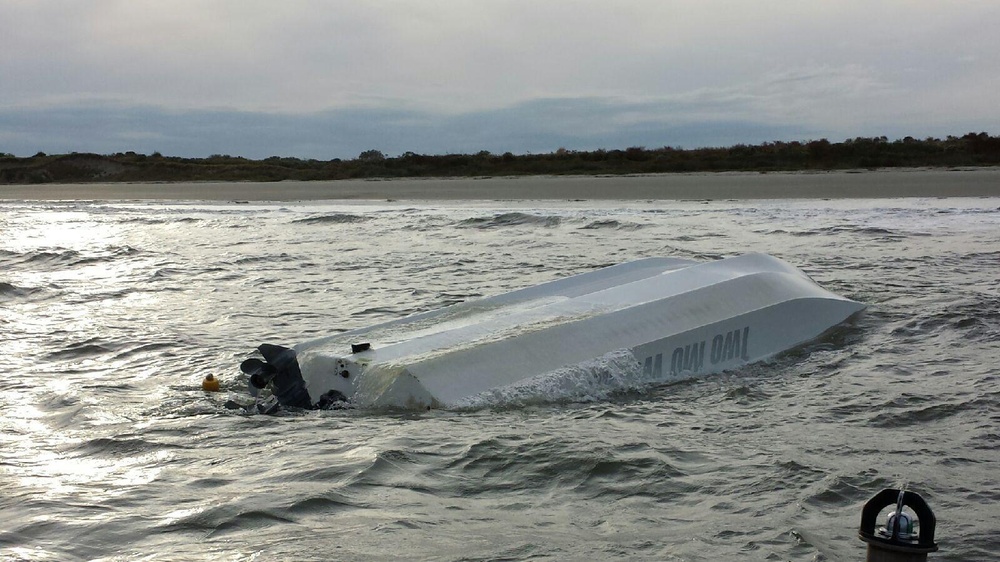 Life jackets help 4 men survive capsizing: Coast Guard, good Samaritan respond