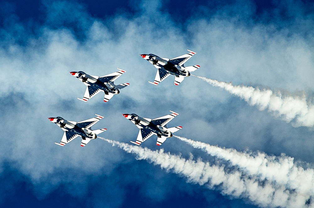 Thunderbirds perform their final air show of the 2014 season at Nellis Air Force Base, Nev.