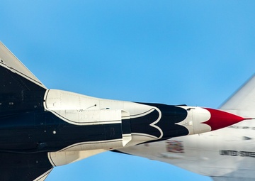 Thunderbirds perform their final air show of the 2014 season at Nellis Air Force Base, Nev.