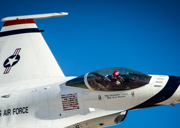 Thunderbirds perform final air show of 2014 season at Nellis Air Force Base, Nev.