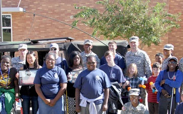 Warrior Diplomat Soldiers join Texas School for the Blind and Visually Impaired during Parent Weekend